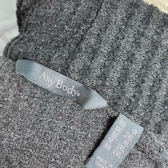 QVC Any Body Gray Ribbed Cardigan Size 1X - Picture 2 of 5
